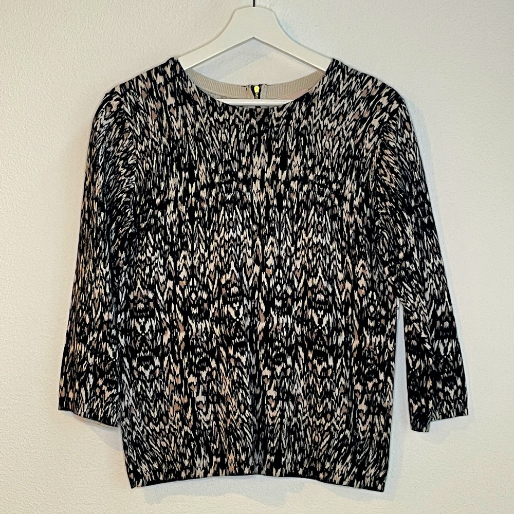Philosophy. Medium. 3/4 sleeve. Retro print. Back zipper. Top.